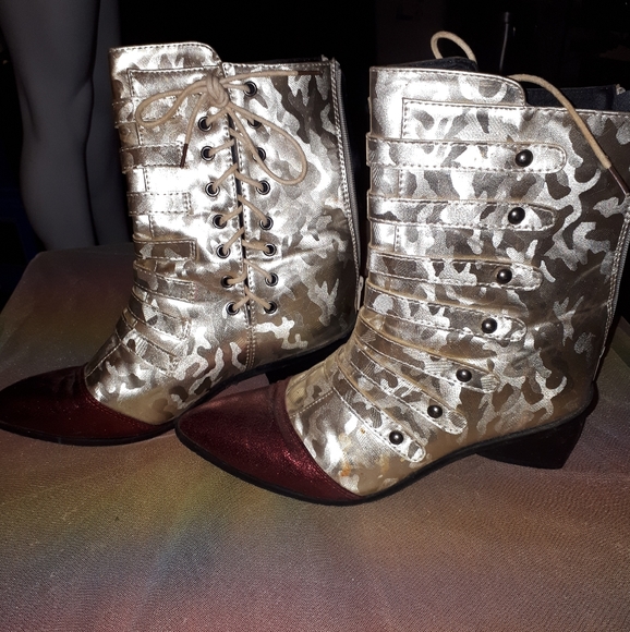 Gold metallic 2 tone boots - Picture 2 of 4